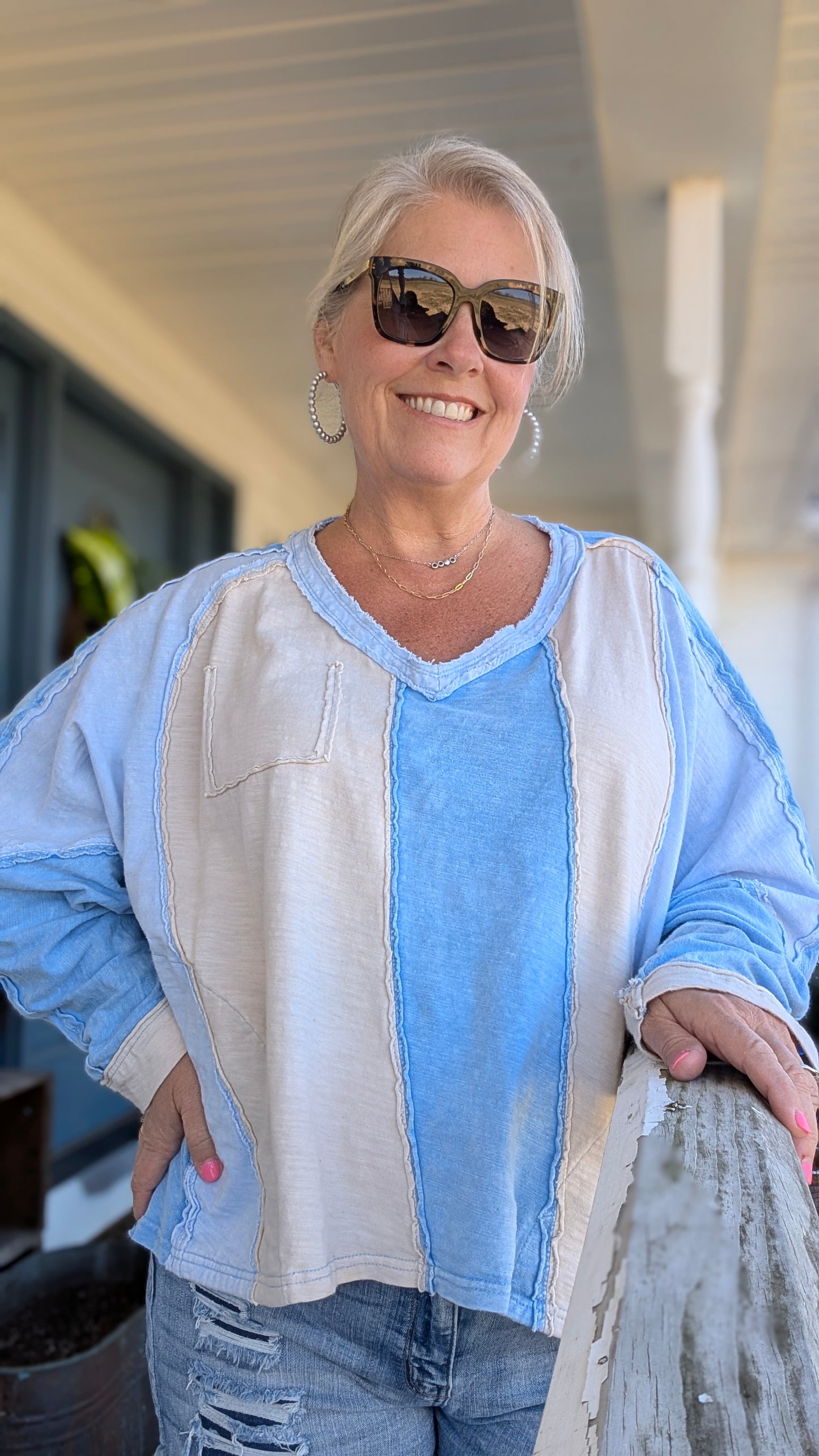 Color Block V-Neck top