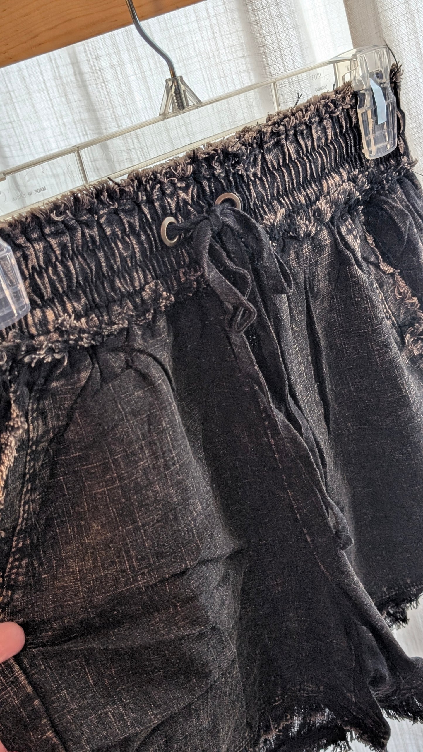 Linen tie front shorts